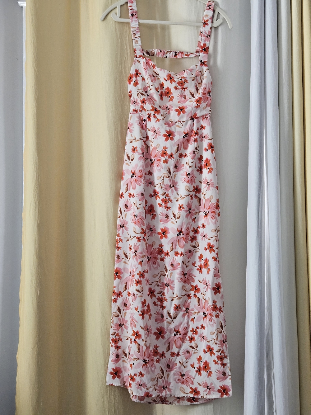 Petal & Pup Pink and Coral Floral Maxi Dress Sz 6. PTP=16